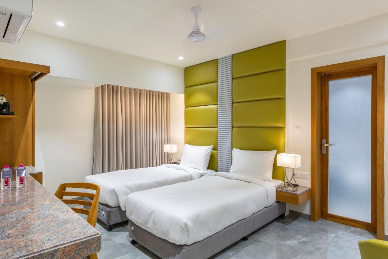 Hotel Nalanda Ahmedabad Buitenkant foto