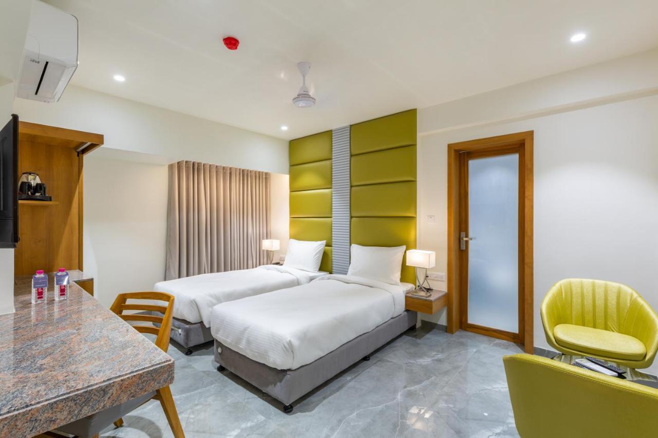 Hotel Nalanda Ahmedabad Buitenkant foto