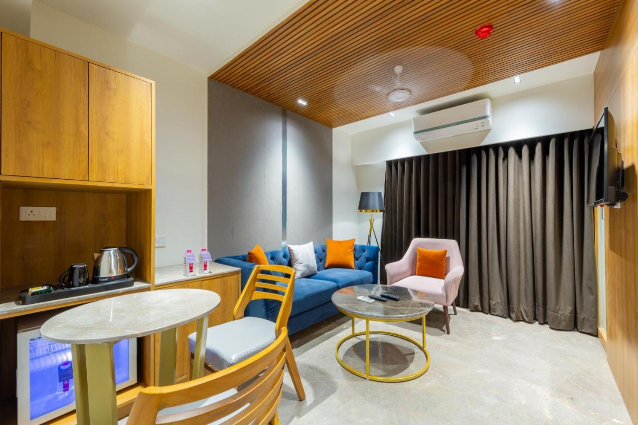 Hotel Nalanda Ahmedabad Buitenkant foto