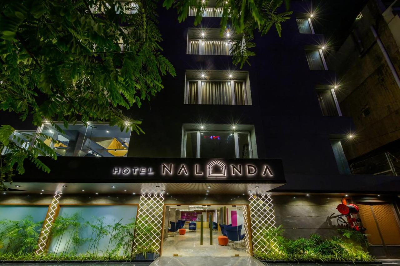 Hotel Nalanda Ahmedabad Buitenkant foto